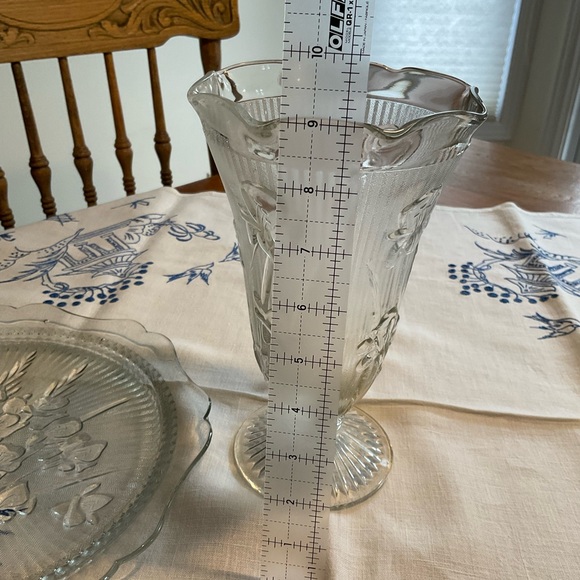Depression Glass Vase and Plate - Picture 8 of 10